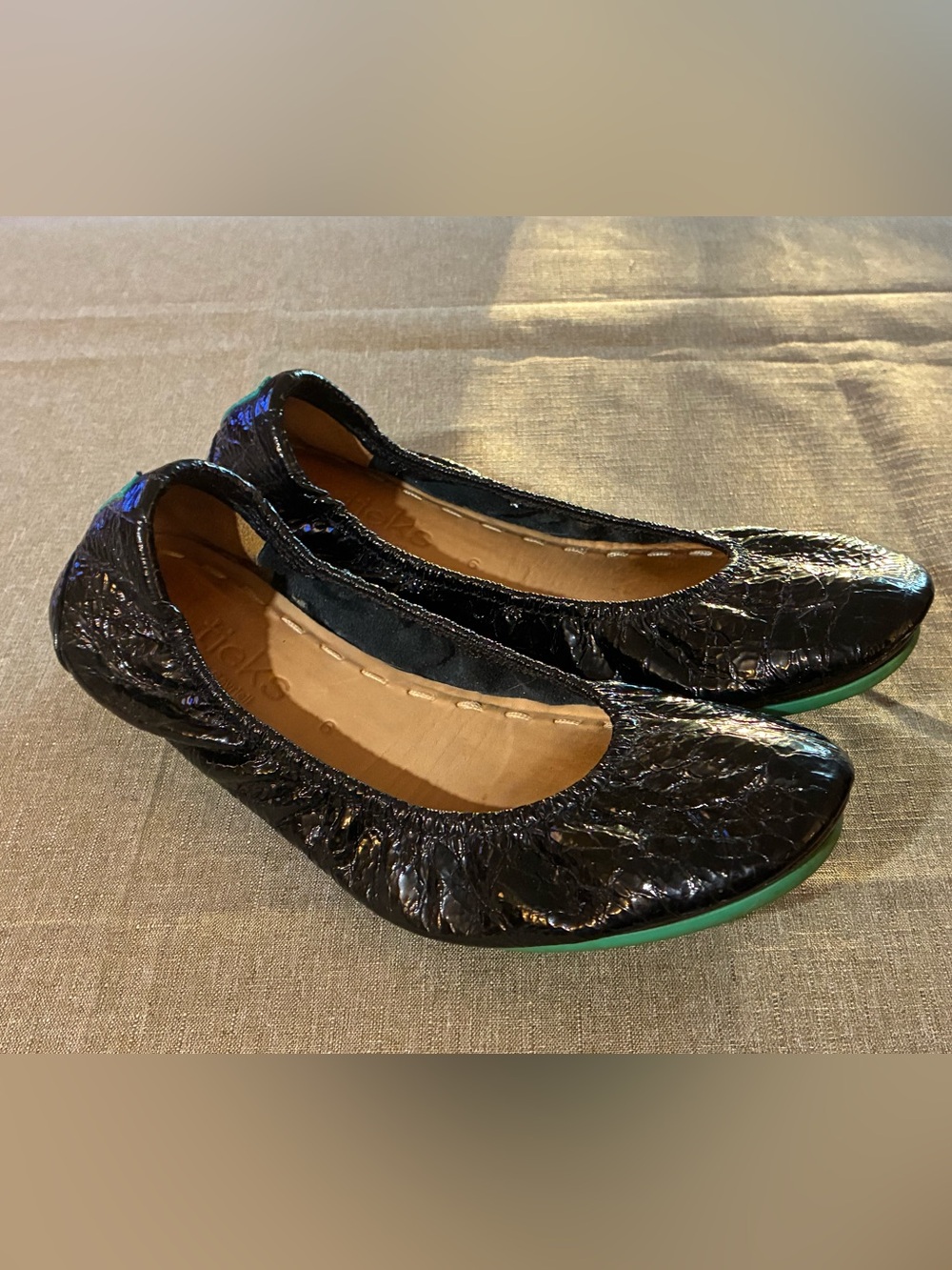 Tieks Obsidian Black Croc Print Patent Leather Ballet Flats Comfort Casual 6